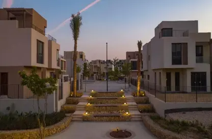 Villa - 4 Bedrooms - 4 Bathrooms for sale in Sodic East - 6th District - New Heliopolis - Cairo