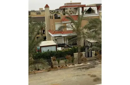 Townhouse - 3 Bedrooms - 2 Bathrooms for sale in Sarai - Mostakbal City Compounds - Mostakbal City - Future City - Cairo
