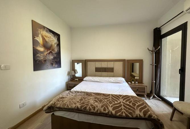 8243162 - Property Image 2