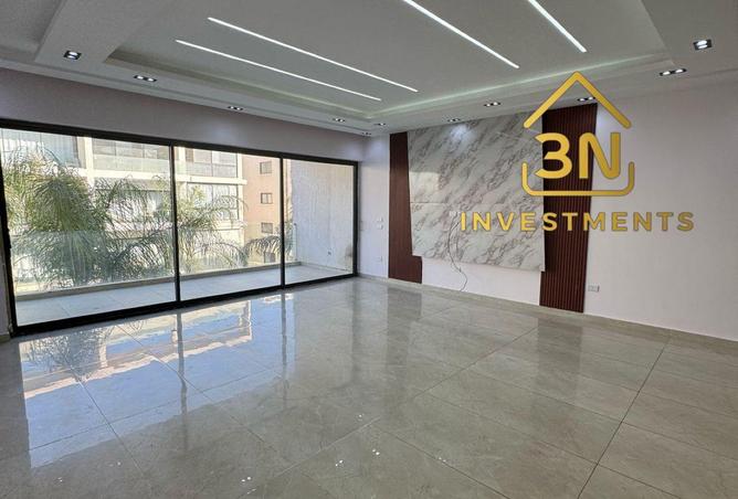 8202565 - Property Image 2