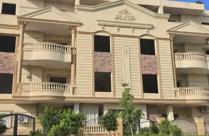 Apartment - 3 Bedrooms - 3 Bathrooms for sale in 1st Neighborhood - 4th District West - Shorouk City - Cairo