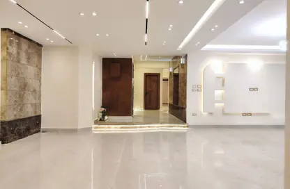 شقة - 3 غرف نوم - 3 حمامات للبيع في شارع معز الدوله - المنطقة السادسة - مدينة نصر - القاهرة