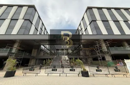 Office Space - Studio - 7+ Bathrooms for rent in Park St. - Ring Road - The 5th Settlement - New Cairo City - Cairo