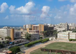 شقة - 4 غرف نوم - 3 حمامات للبيع في الأزاريطة - حي وسط - الاسكندرية