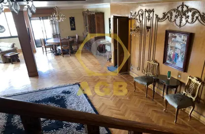 دوبلكس - 6 غرف نوم - 4 حمامات للبيع في شارع عمر طوسون - المهندسين - الجيزة