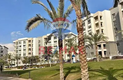 Apartment - 2 Bedrooms - 3 Bathrooms for sale in Hyde Park - 5th Settlement Compounds - The 5th Settlement - New Cairo City - Cairo