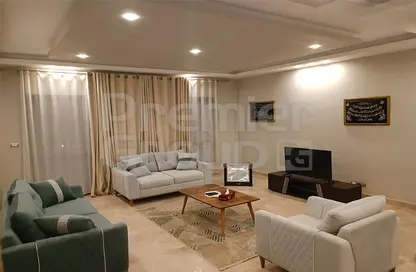 شقة - 2 غرف نوم - 3 حمامات للايجار في ذا كورت يارد - الحي الثاني عشر - الشيخ زايد - الجيزة