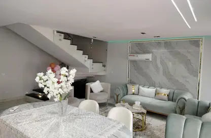 Penthouse - 3 Bedrooms - 3 Bathrooms for sale in Stone Residence - 5th Settlement Compounds - The 5th Settlement - New Cairo City - Cairo