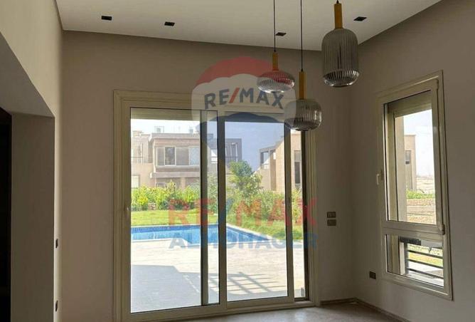 8038228 - Property Image 2