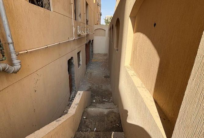 8220923 - Property Image 2