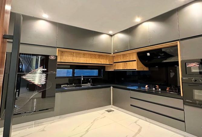 7920384 - Property Image 2