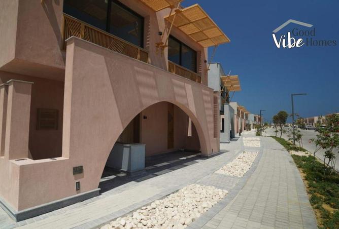 8048654 - Property Image 2
