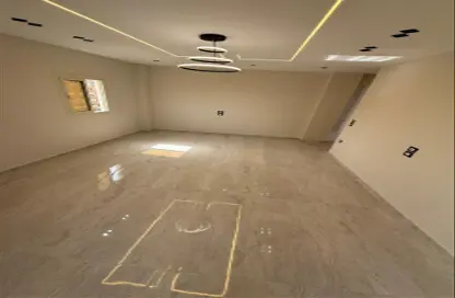 Apartment - 3 Bedrooms - 2 Bathrooms for sale in Al Gezira St. - South Investors Area - New Cairo City - Cairo