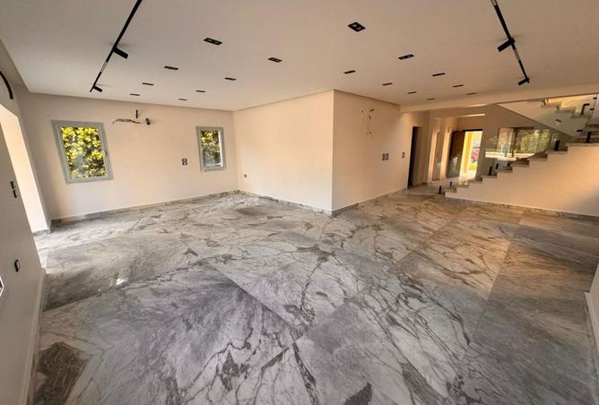 8318102 - Property Main Image