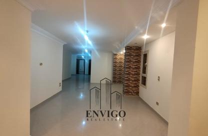 Apartment - 3 Bedrooms - 1 Bathroom for sale in Al Sefarat District - Nasr City - Cairo
