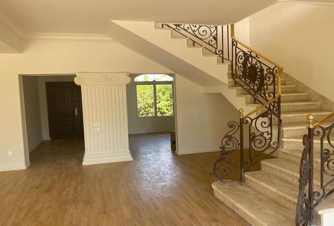 8376000 - Property Image 2