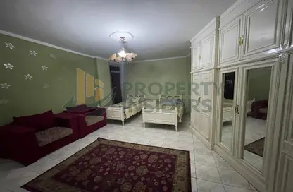 Apartment - 3 Bedrooms - 2 Bathrooms for rent in Amin Al Rafaey St. - Dokki - Giza