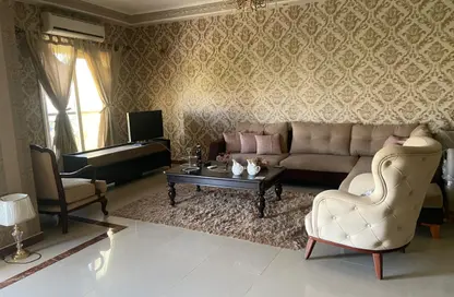 Apartment - 3 Bedrooms - 2 Bathrooms for rent in Area B - Ganoob El Acadimia - New Cairo City - Cairo