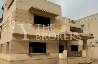 Villa - 6 Bedrooms - 5 Bathrooms for sale in Royal City - Sheikh Zayed Compounds - Sheikh Zayed City - Giza