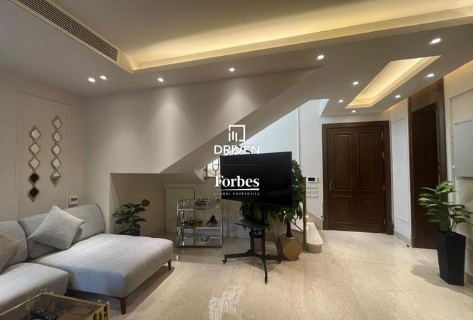 8352151 - Property Image 2