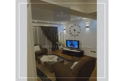 شقة - 3 غرف نوم - 2 حمامات للايجار في شارع عباس العقاد - المنطقة الأولى - مدينة نصر - القاهرة