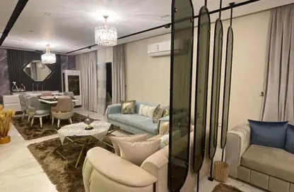 شقة - 3 غرف نوم - 3 حمامات للايجار في أكتوبر بلازا - كمبوندات 6 أكتوبر - مدينة 6 أكتوبر - الجيزة