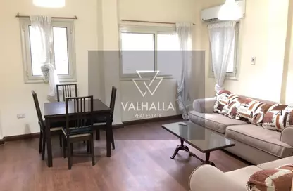 Apartment - 2 Bedrooms - 1 Bathroom for rent in Al Gezira El Wosta St. (Yousef Kamel) - Zamalek - Cairo