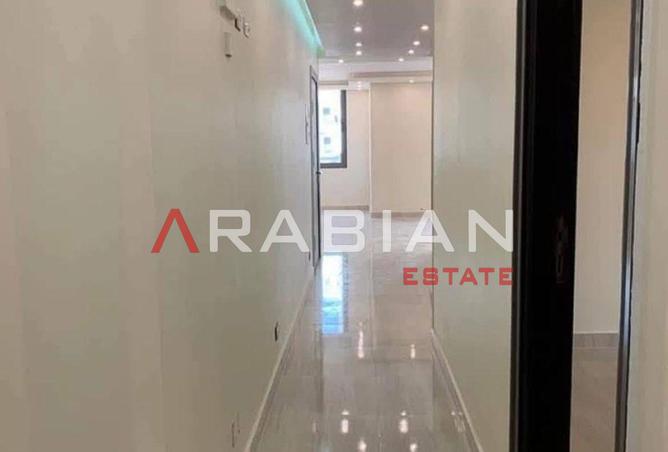 8273849 - صورة العقار 2