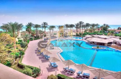 Chalet - 3 Bedrooms - 4 Bathrooms for sale in Palmera Beach - Al Ain Al Sokhna - Suez