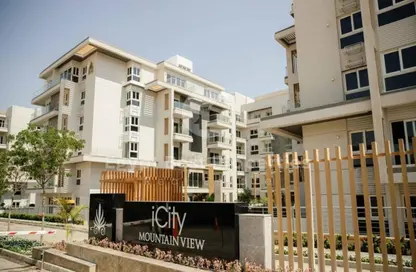Apartment - 3 Bedrooms - 3 Bathrooms for sale in Mountain View iCity - 5th Settlement Compounds - The 5th Settlement - New Cairo City - Cairo
