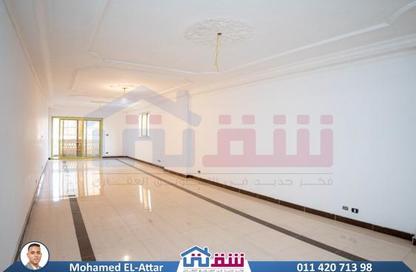 Apartment - 4 Bedrooms - 3 Bathrooms for sale in Glim - Hay Sharq - Alexandria