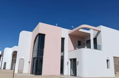 شاليه - 3 غرف نوم - 3 حمامات للبيع في چون - راس الحكمة - الساحل الشمالي