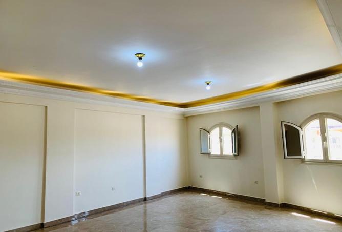 8010390 - Property Image 2