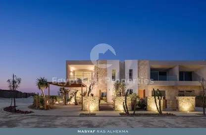 فيلا - 5 غرف نوم - 5 حمامات للبيع في راملا - راس الحكمة - الساحل الشمالي