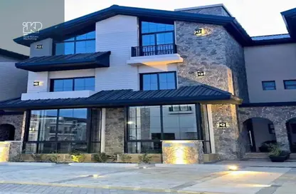 Villa - 3 Bedrooms - 4 Bathrooms for sale in The Marq ville - 5th Settlement Compounds - The 5th Settlement - New Cairo City - Cairo
