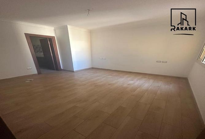 8520518 - Property Image 3