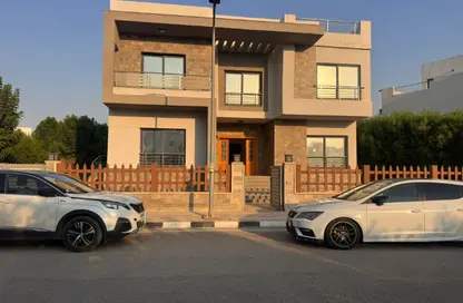 فيلا - 5 غرف نوم - 5 حمامات للبيع في مدينة وصال - كمبوندات الشروق - مدينة الشروق - القاهرة