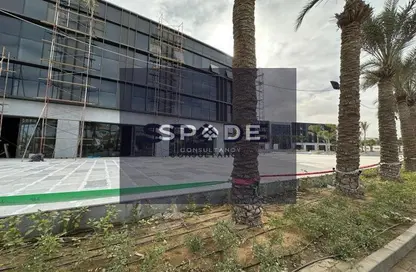 Office Space - Studio - 1 Bathroom for rent in Lake View Residence - 5th Settlement Compounds - The 5th Settlement - New Cairo City - Cairo