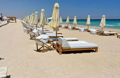 Chalet - 2 Bedrooms - 2 Bathrooms for sale in Seashore - Ras Al Hekma - North Coast