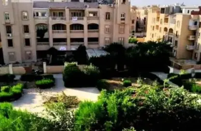 Apartment - 3 Bedrooms - 2 Bathrooms for sale in Durrat Al Qahira - North Investors Area - New Cairo City - Cairo