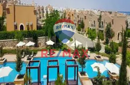 Penthouse - 2 Bedrooms - 1 Bathroom for sale in Mountain View - Ras Al Hekma - North Coast