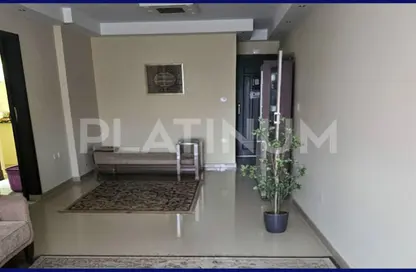 Apartment - 4 Bedrooms - 1 Bathroom for sale in Mohammed Saleh Abou Youssef St. - Saba Basha - Hay Sharq - Alexandria