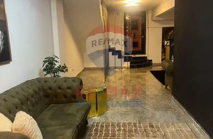 فيلا - 5 غرف نوم - 2 حمامات للايجار في الحي الخامس - مدينة 6 أكتوبر - الجيزة