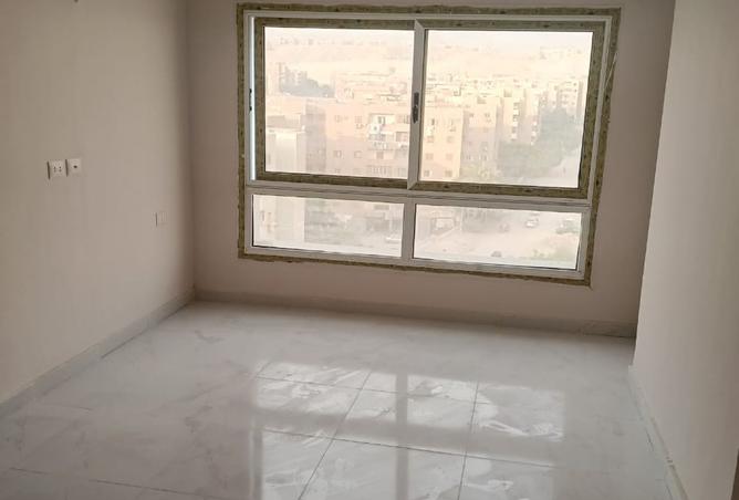 8200897 - Property Image 2