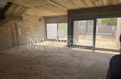 Townhouse - 4 Bedrooms - 3 Bathrooms for sale in Villa Square - Fifth Square - The 5th Settlement - New Cairo City - Cairo