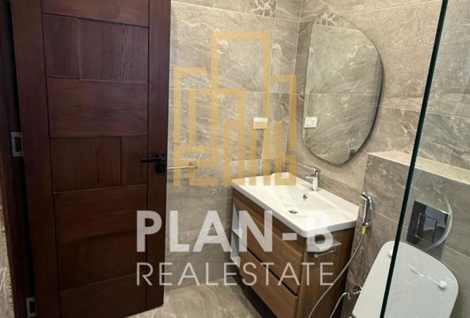 8220883 - Property Image 3