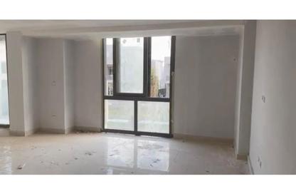 Penthouse - 3 Bedrooms - 3 Bathrooms for sale in Sun Capital - Fayoum Desert road - 6 October City - Giza