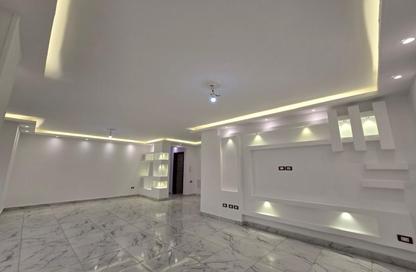 Apartment - 3 Bedrooms - 2 Bathrooms for rent in 10th Sector - Zahraa El Maadi - Hay El Maadi - Cairo
