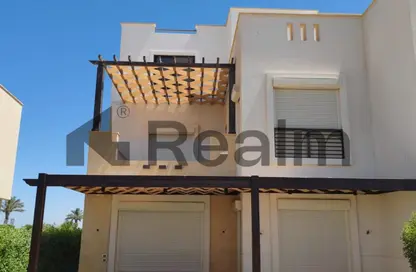 Villa - 2 Bedrooms - 2 Bathrooms for sale in Six West - Beverly Hills - Sheikh Zayed Compounds - Sheikh Zayed City - Giza Villa - 2 Bedrooms - 2 Bathrooms for sale in Six West - Beverly Hills - Sheikh Zayed Compounds - Sheikh Zayed City - Giza