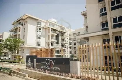 Apartment - 3 Bedrooms - 3 Bathrooms for sale in Mountain View iCity October - 6 October Compounds - 6 October City - Giza